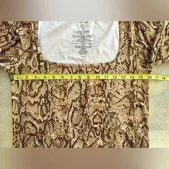 Sofia Jeans by Sofia Vergara Women's Long Sleeve Printed Bodysuit (449) - Picture 12 of 15